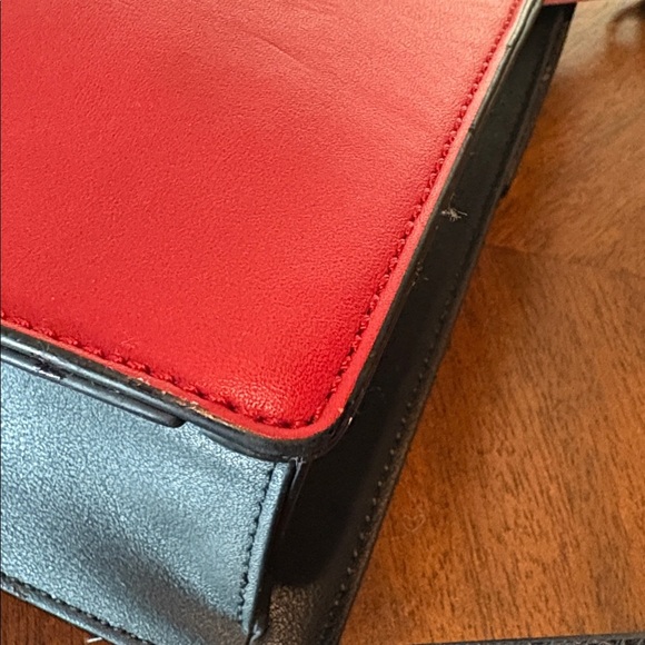 Aldo Color block satchel shoulder/cross body bag vegan leather red white black - Picture 11 of 16